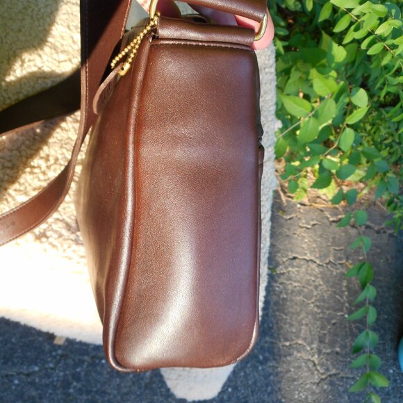 Vintage Coach Matinee Bag 4126, EUC in Mahogany - Picture 3 of 8